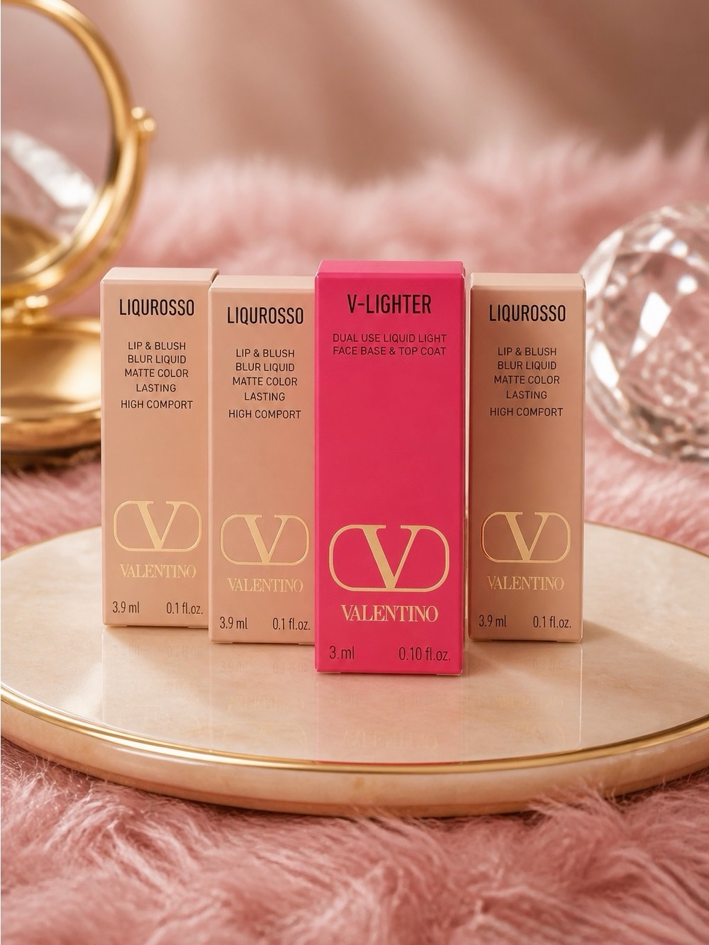 Valentino V-Lighter Dual Use Liquid Light - and two mini lipstick - Picture 1 of 1